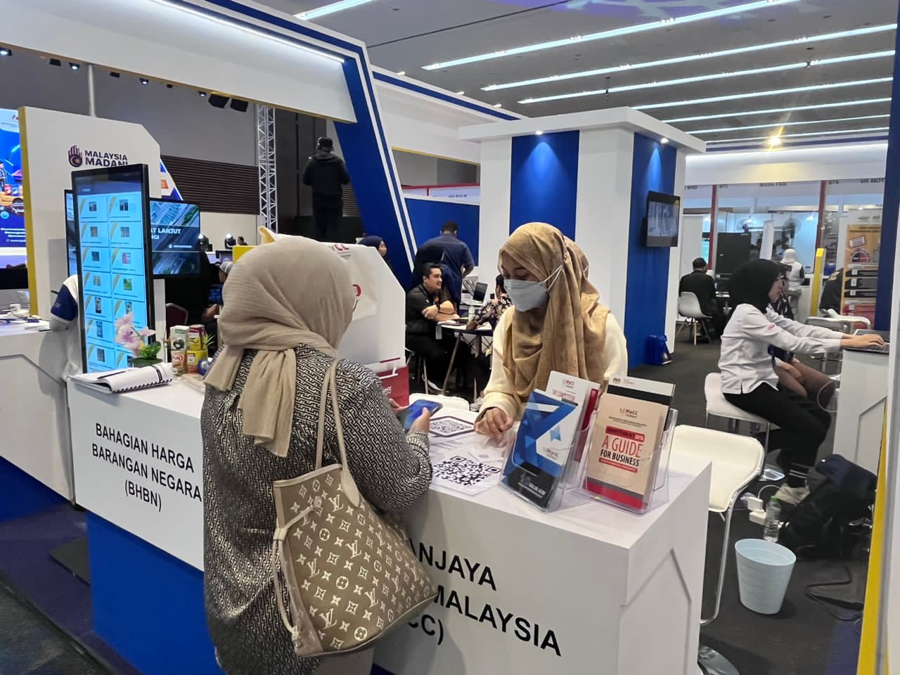 RANGKUMAN PADA HARI KETIGA KARNIVAL BARANGAN MALAYSIA 2023