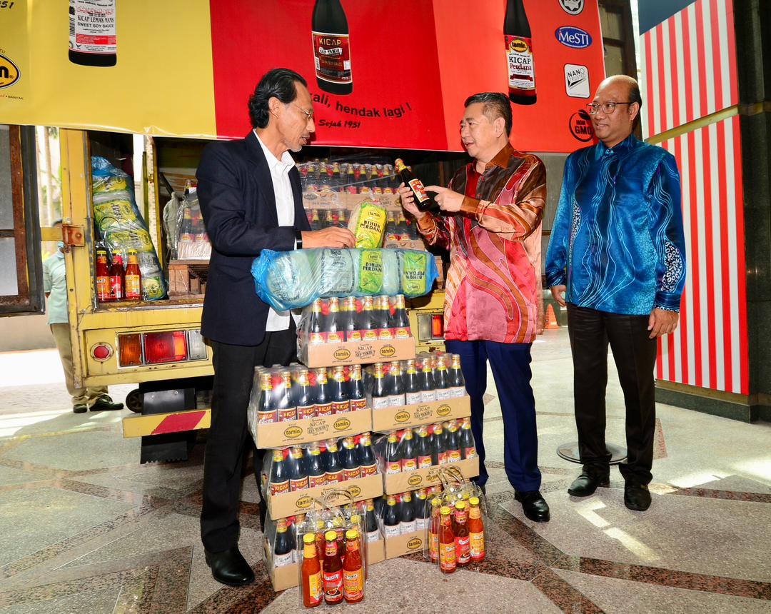 FOOD BANK MALAYSIA MENGALU-ALUKAN SUMBANGAN DARIPADA SYARIKAT TAMIN BAGI MEMBANTU MANGSA BANJIR