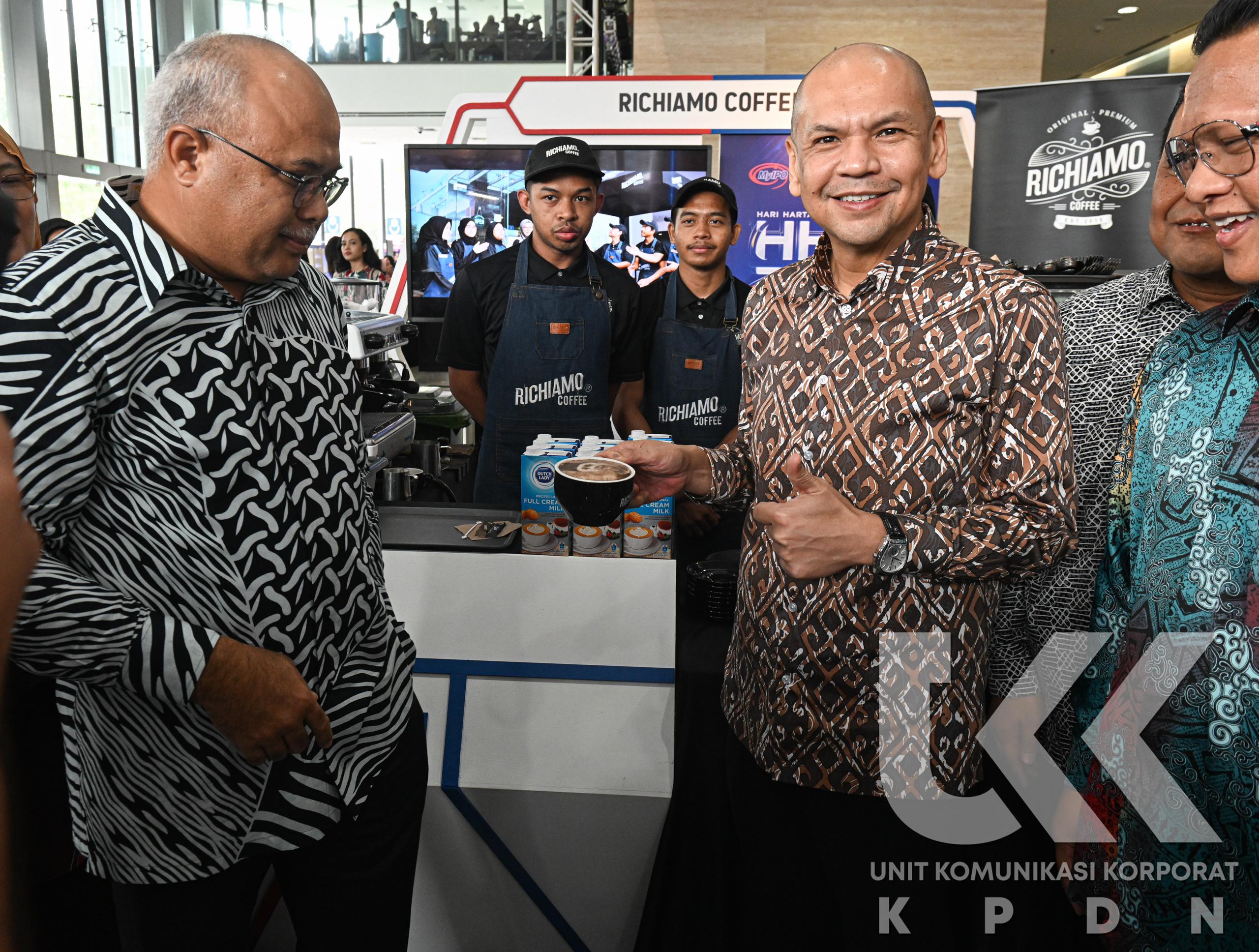 MENGIKTIRAF PEMBANGUNAN MALAYSIA MADANI MELALUI ANUGERAH HARTA INTELEK NEGARA 2024