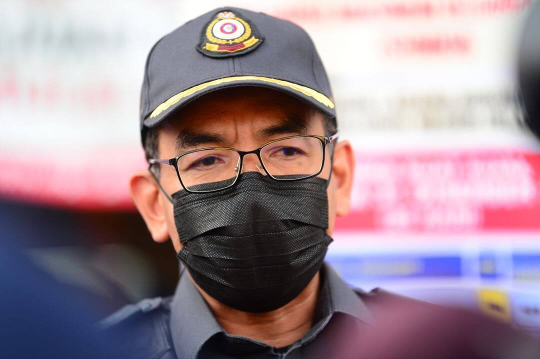 SYARIKAT PEMBORONG BERLESEN DISYAKI MELAKUKAN AKTIVITI PENYELEWENGAN MINYAK MASAK BERSUBSIDI DISERBU